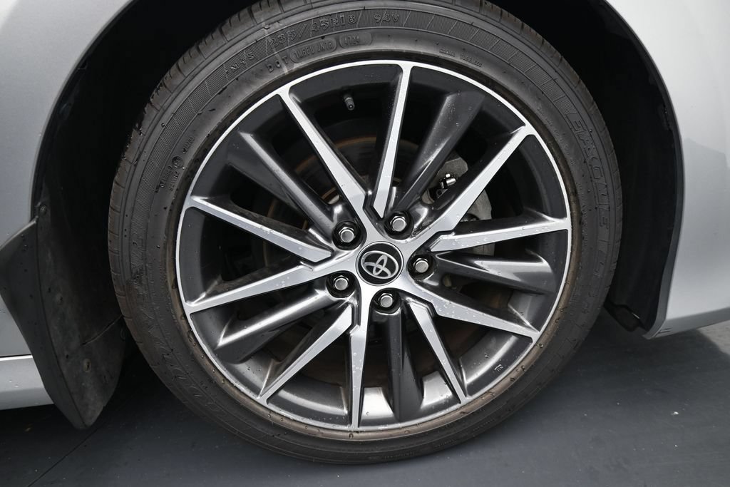 Used 2022 Toyota Camry XLE FWD image 11