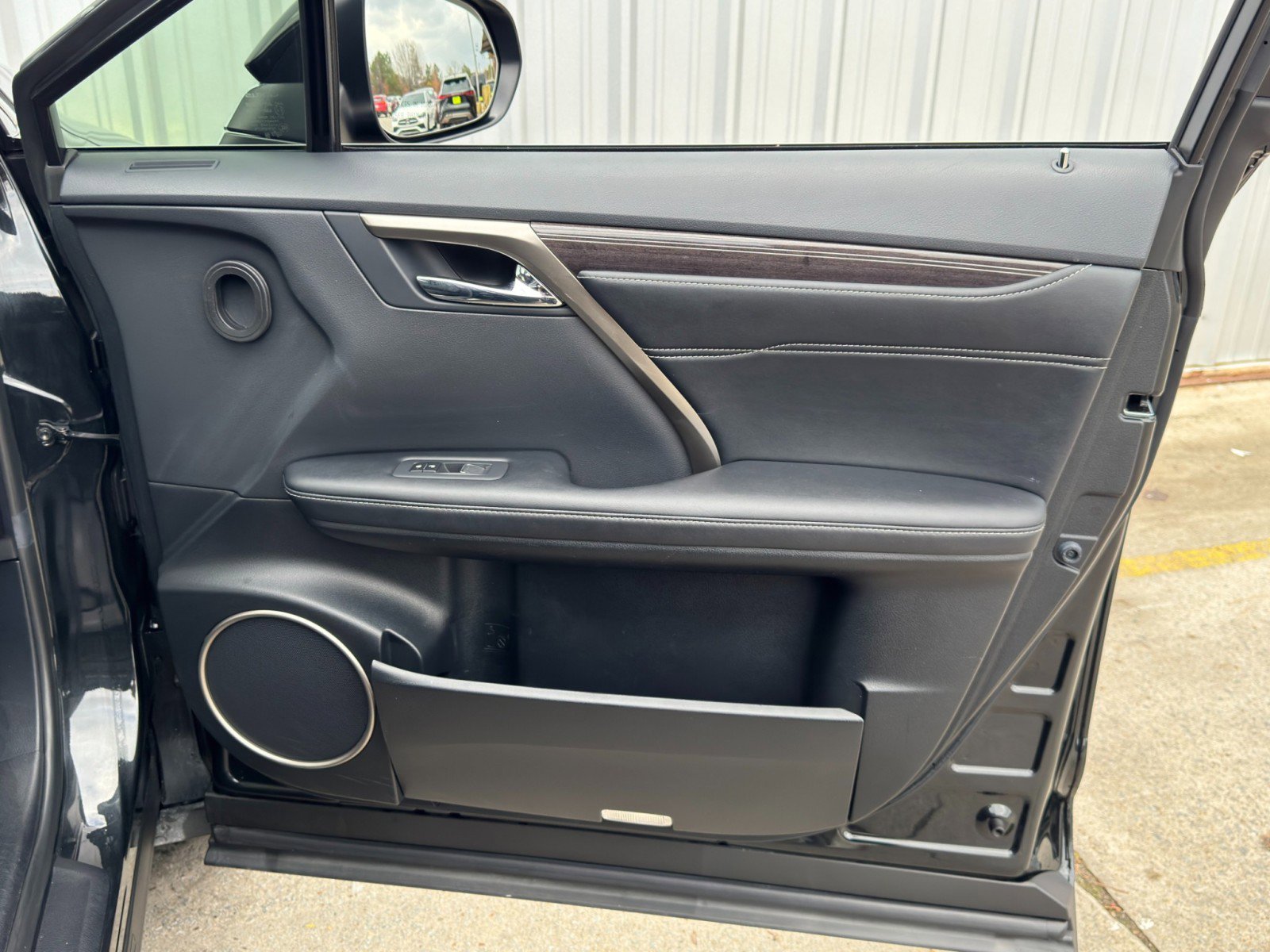 Used 2021 Lexus RX 350L Luxury w/ Accessory Package image 46