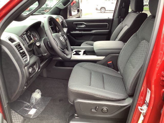 New 2026 RAM 1500 Big Horn w/ Night Edition AWD/4WD image 8