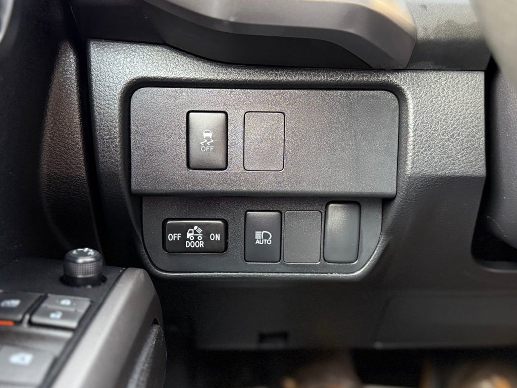 Used 2023 Toyota Tacoma SR5 image 21