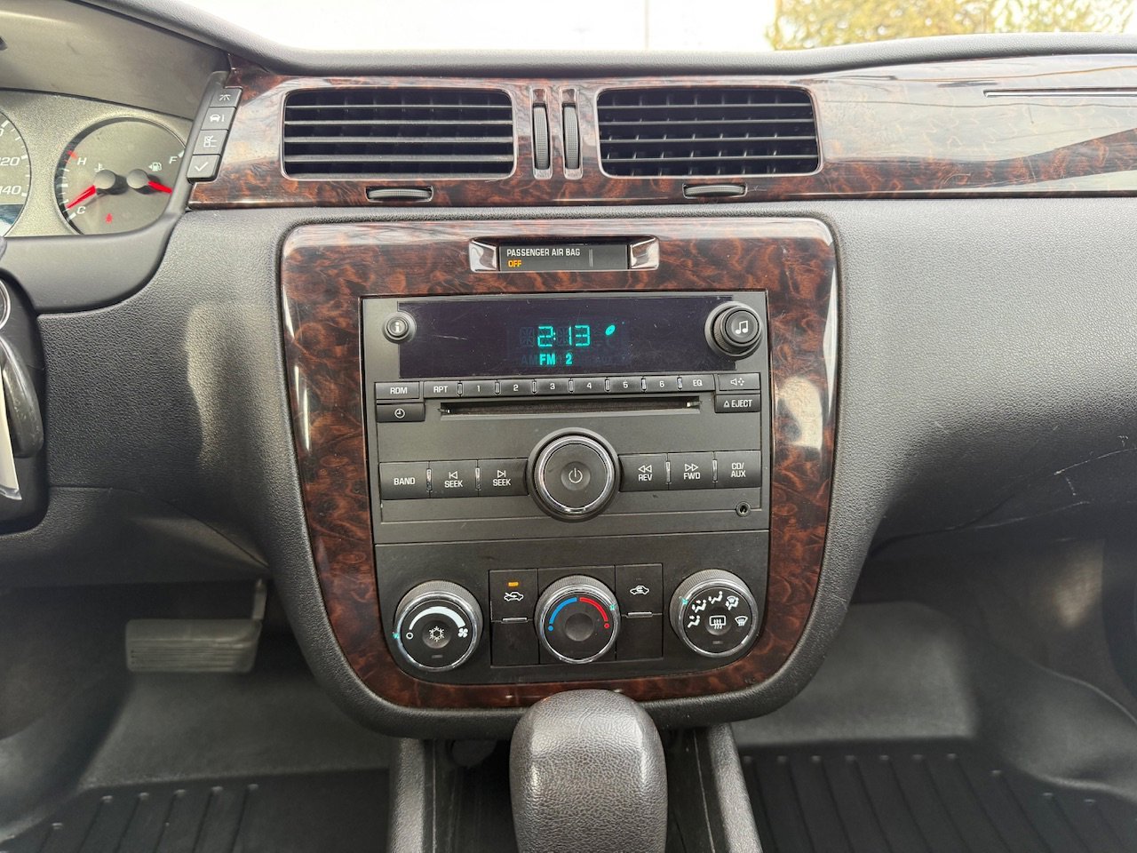 Used 2014 Chevrolet Impala Limited LS FWD image 18