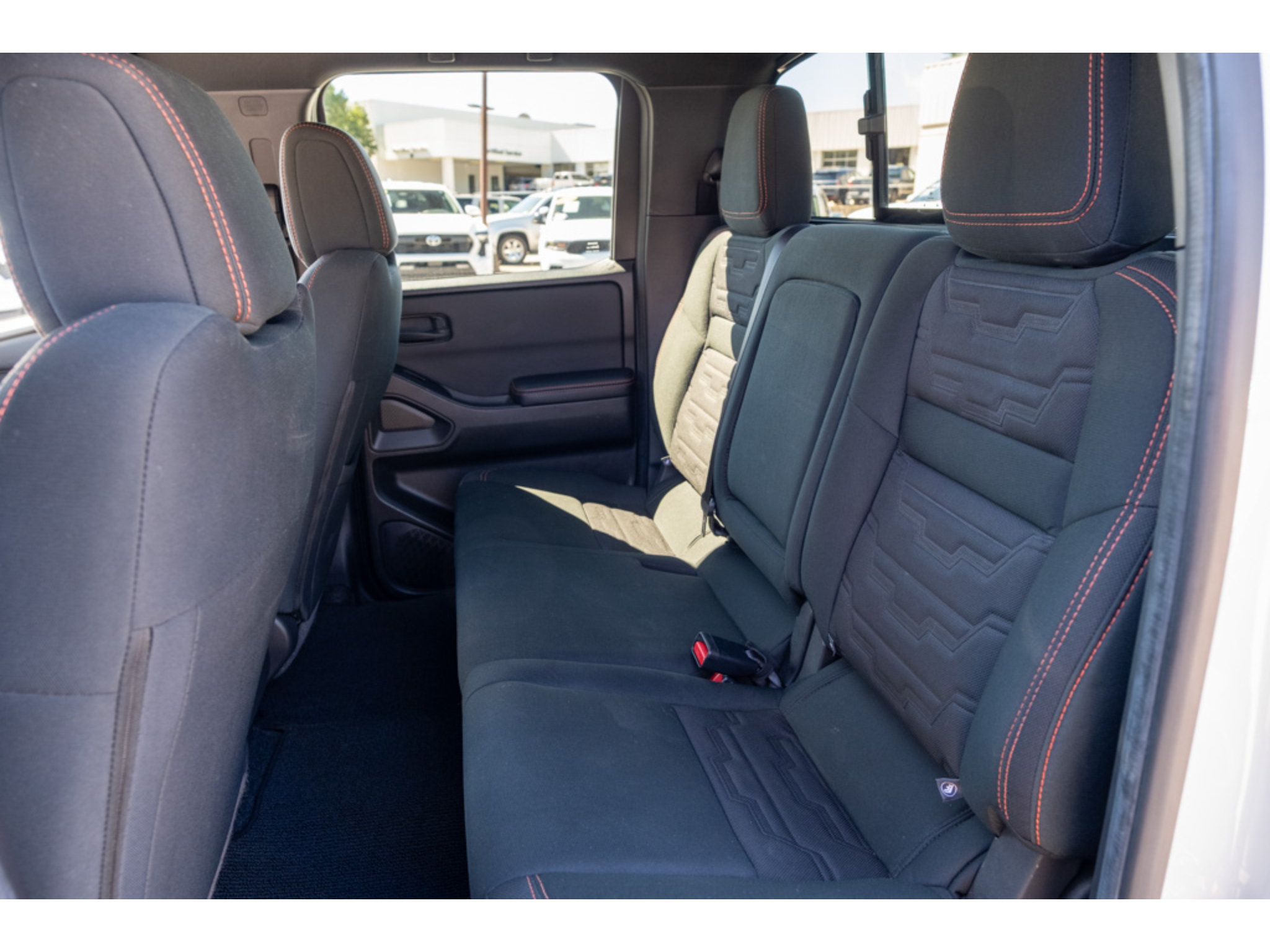 Used 2026 Nissan Frontier PRO-4X AWD/4WD image 13