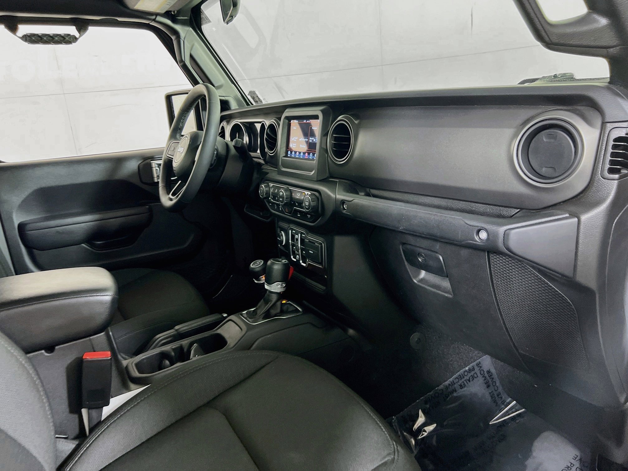 Used 2023 Jeep Gladiator Sport AWD/4WD image 27