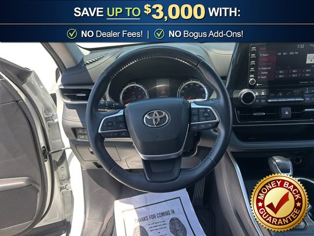 Used 2022 Toyota Highlander LE FWD image 18