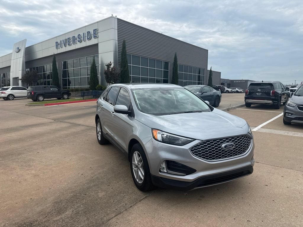 Used 2024 Ford Edge SEL w/ Convenience Package