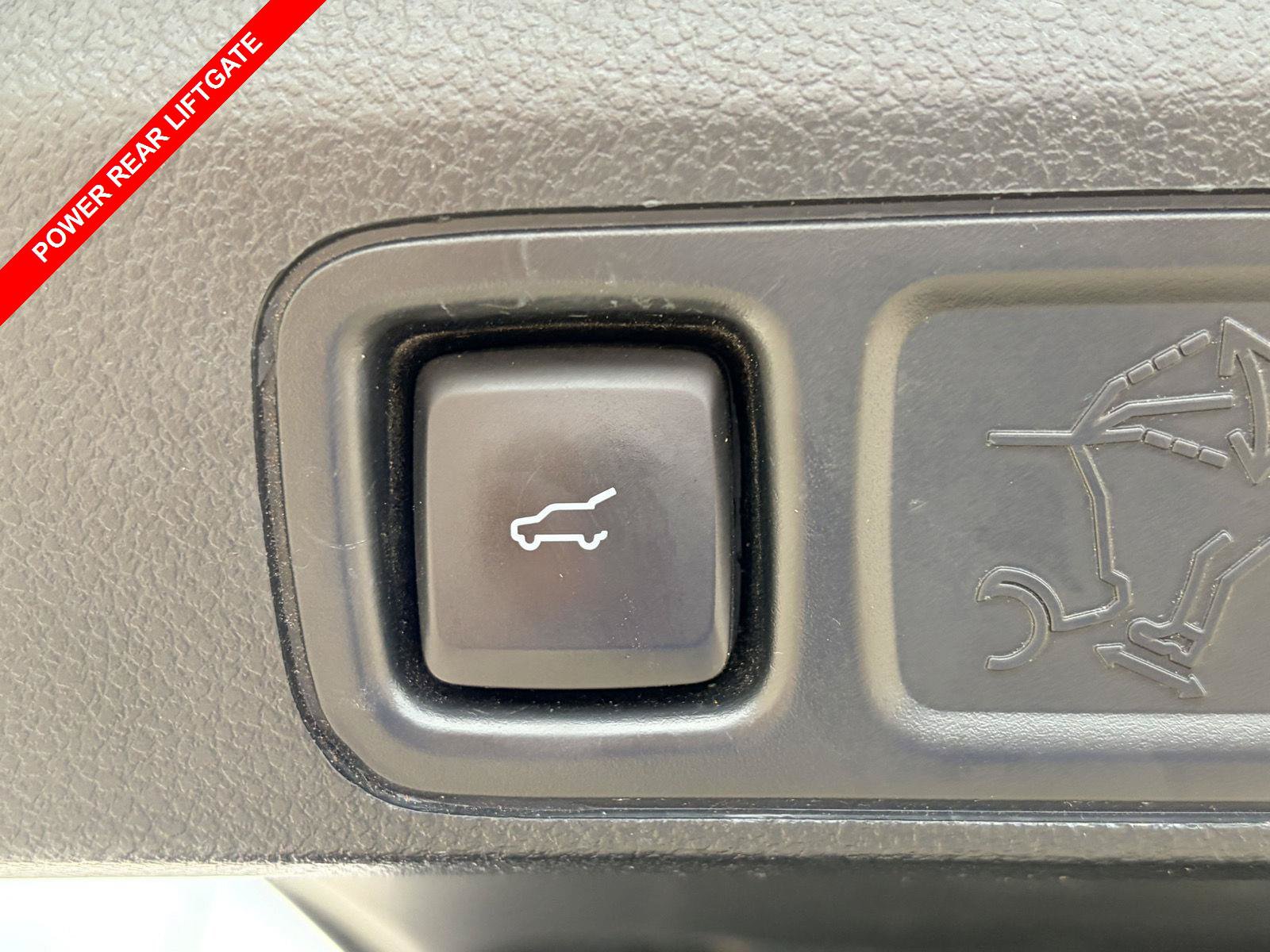 Used 2021 Ford Expedition Limited w/ Equipment Group 303A AWD/4WD image 12