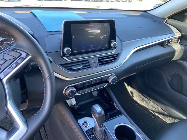 Used 2025 Nissan Altima 2.5 SR FWD image 15
