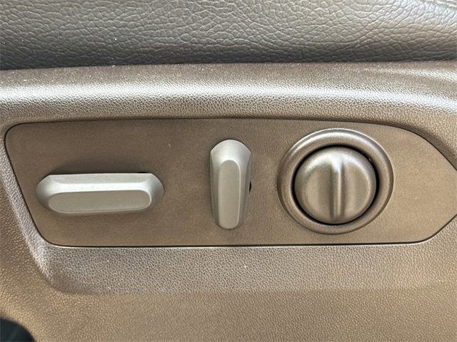 Used 2023 GMC Sierra 3500 Denali w/ Technology Package image 20