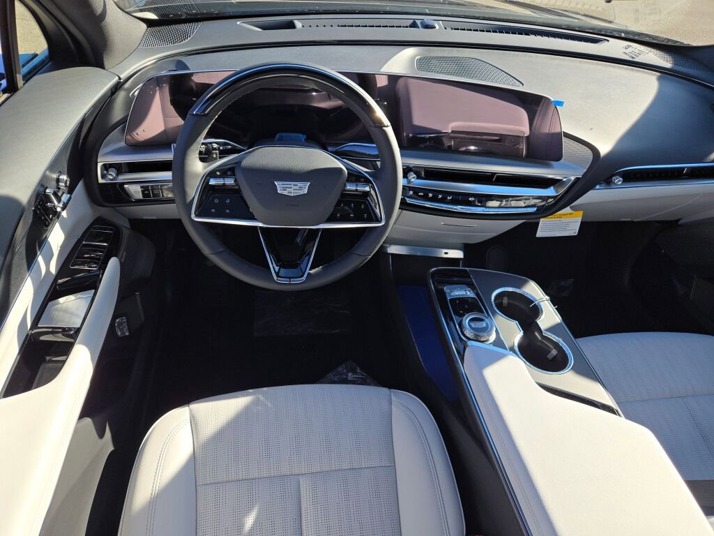 New 2026 Cadillac Lyriq Premium Luxury image 21