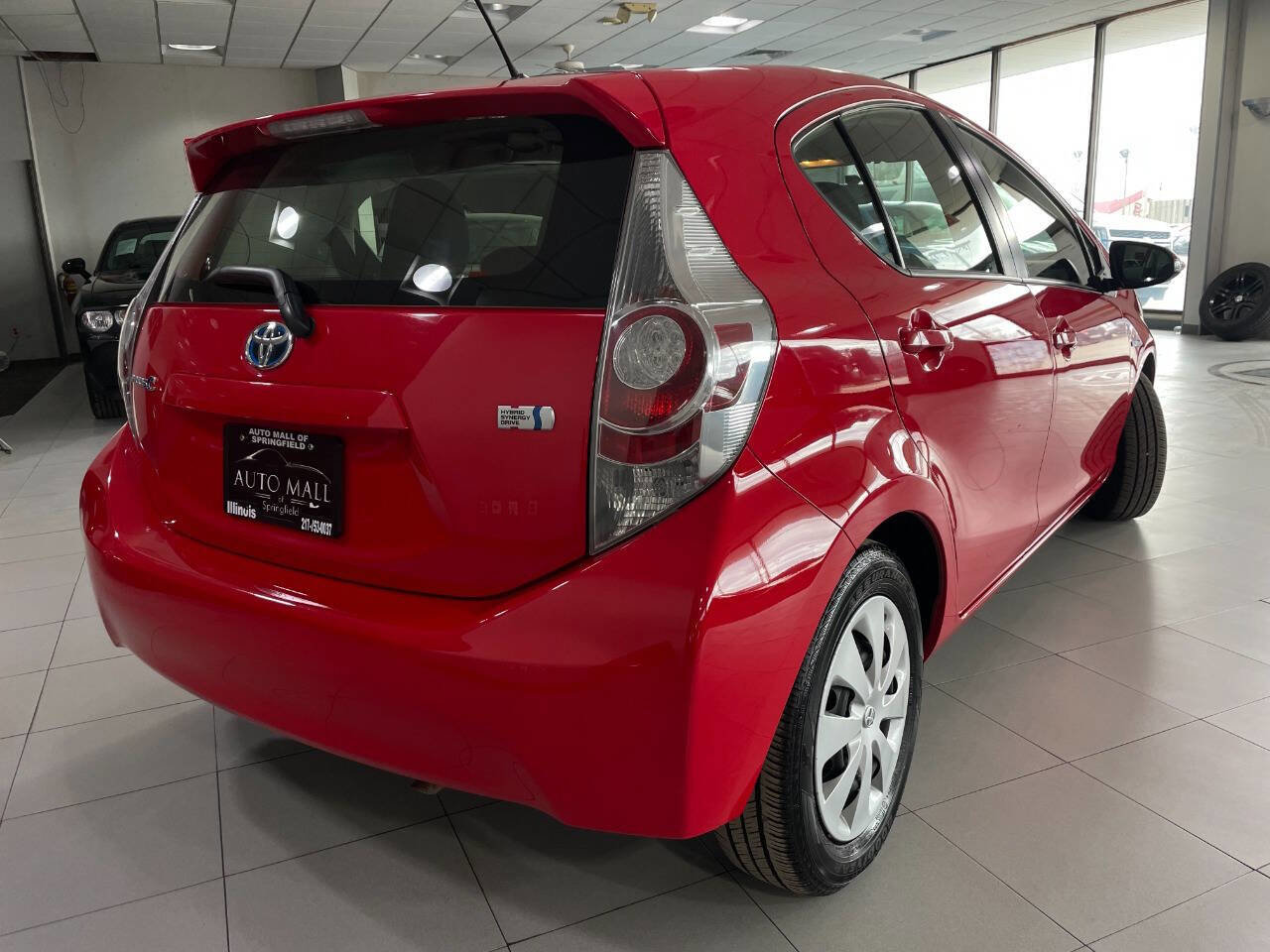 Used 2013 Toyota Prius C Two image 9