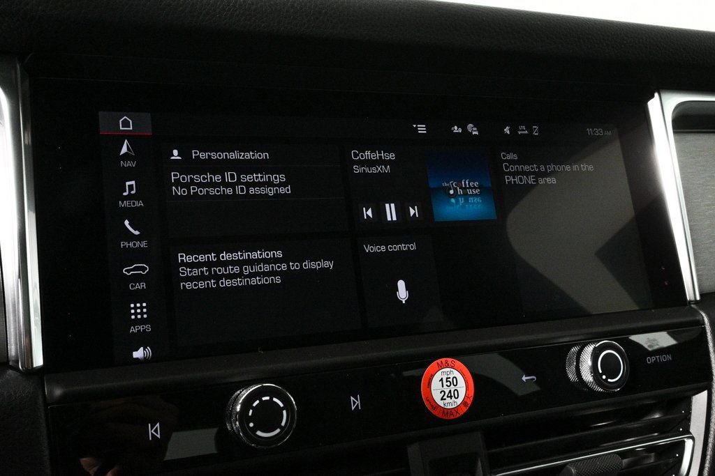 Certified 2026 Porsche Macan AWD/4WD image 13