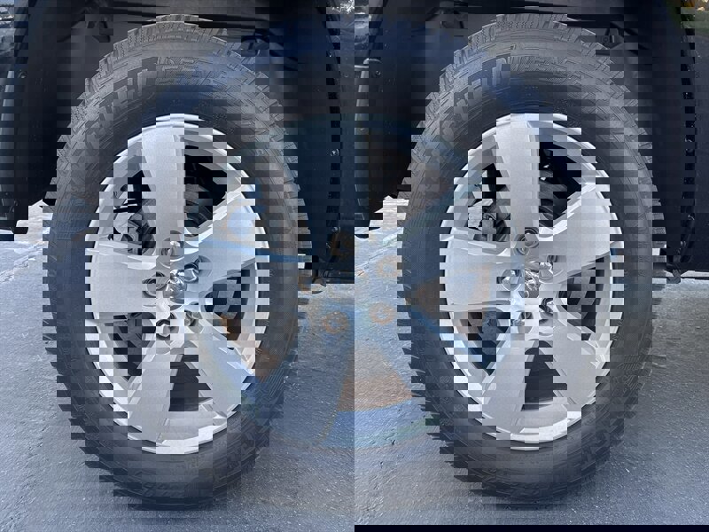 Used 2012 RAM 1500 Express image 16