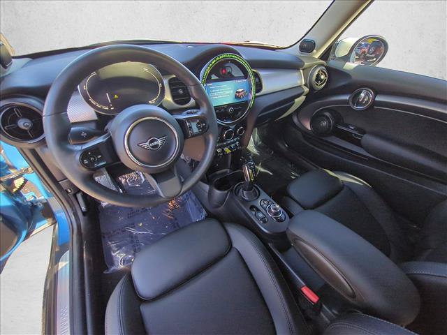 Used 2024 MINI Cooper SE FWD image 17