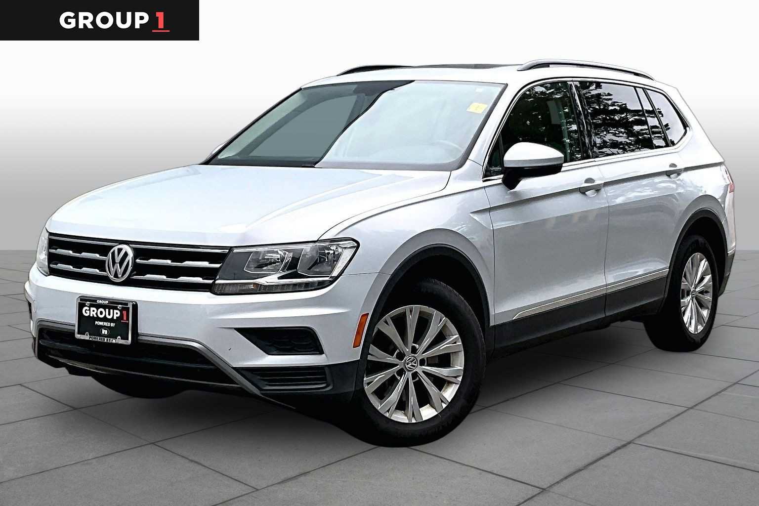 Used 2018 Volkswagen Tiguan SE w/ Panoramic Sunroof Package