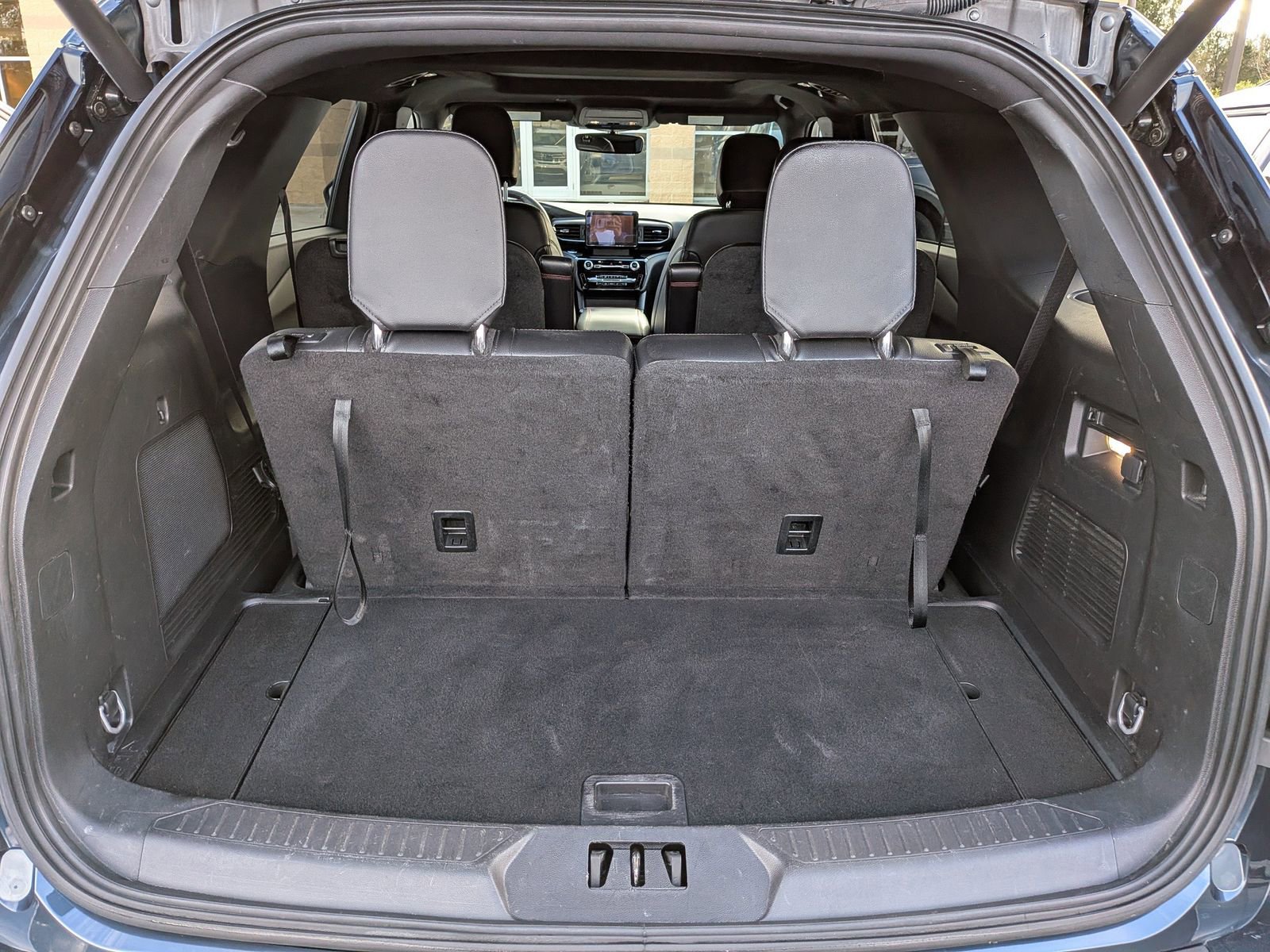 Certified 2024 Ford Explorer ST-Line w/ Class IV Trailer Tow Package image 14