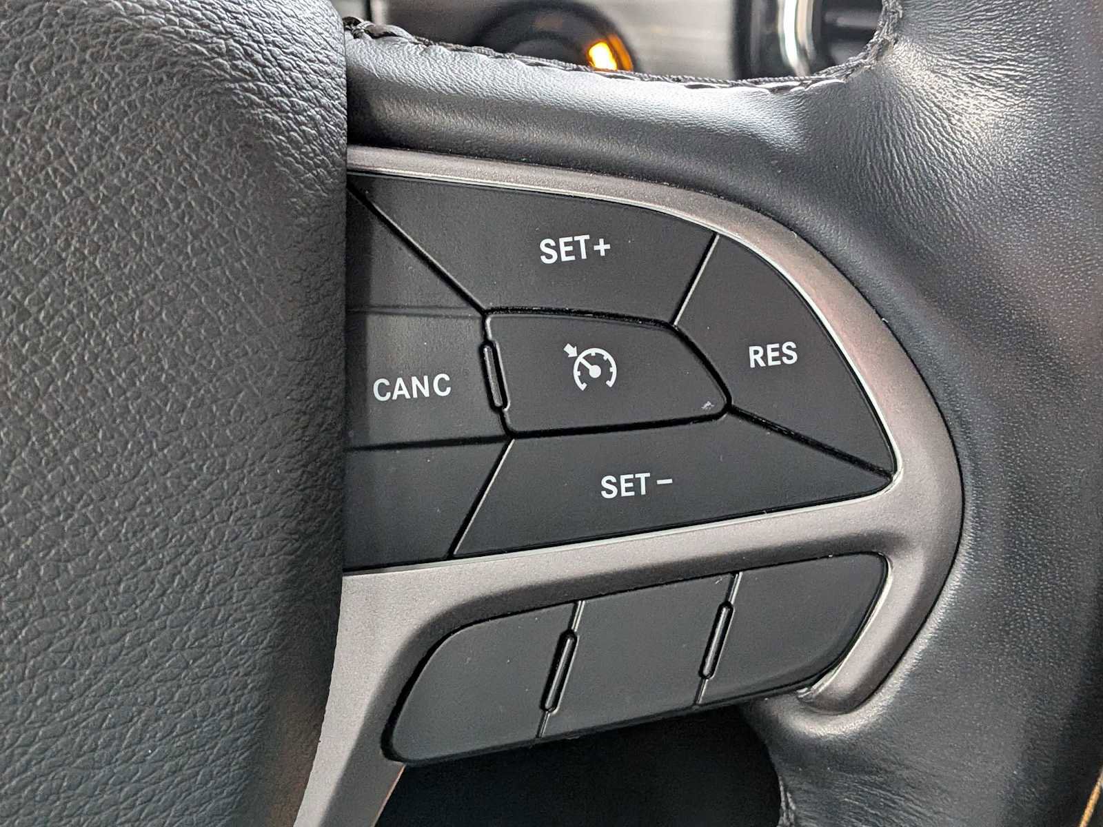 Used 2021 Jeep Grand Cherokee Laredo X image 25