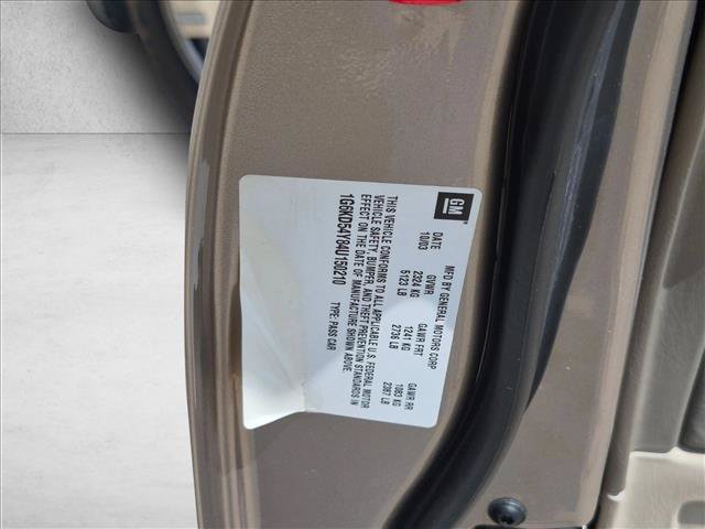 Used 2004 Cadillac De Ville w/ Equipment Group FWD image 23