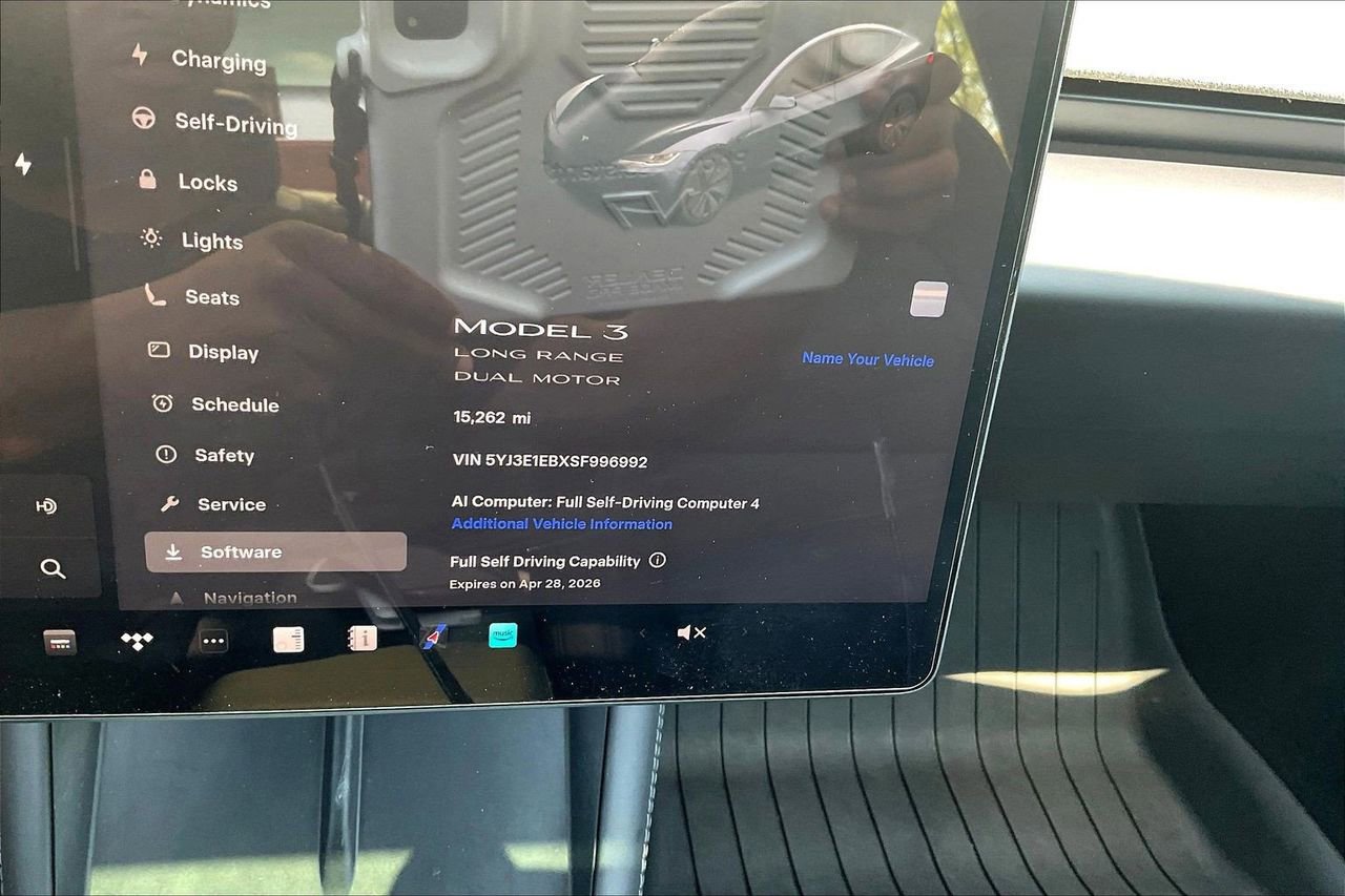 Used 2025 Tesla Model 3 Long Range image 11