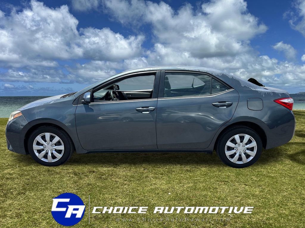 Used 2016 Toyota Corolla LE FWD image 3