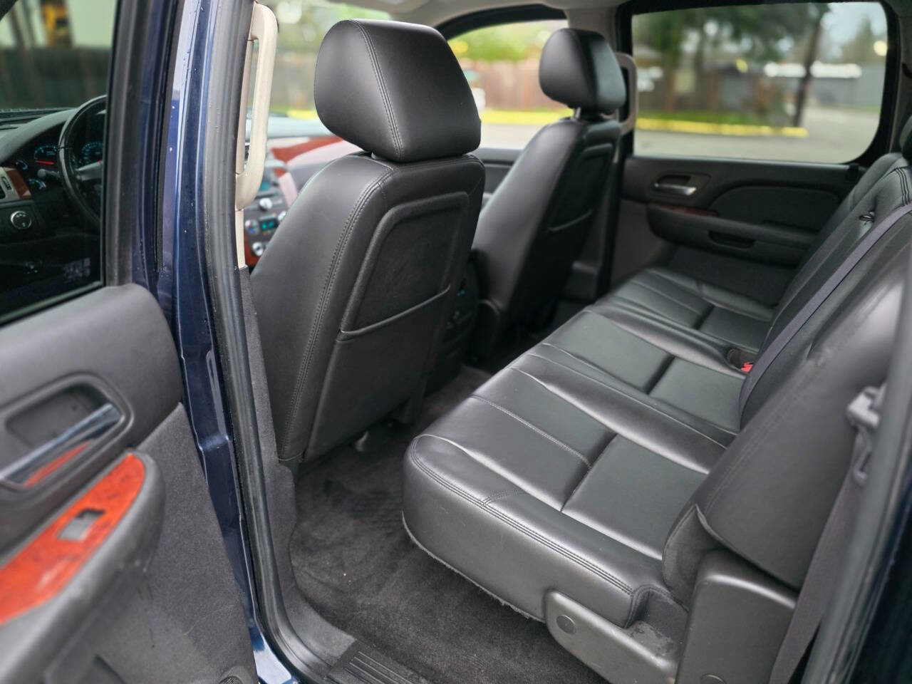 Used 2011 Chevrolet Silverado 3500 LTZ image 52