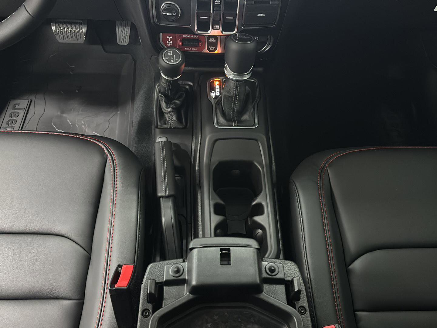 New 2026 Jeep Gladiator Rubicon AWD/4WD image 16