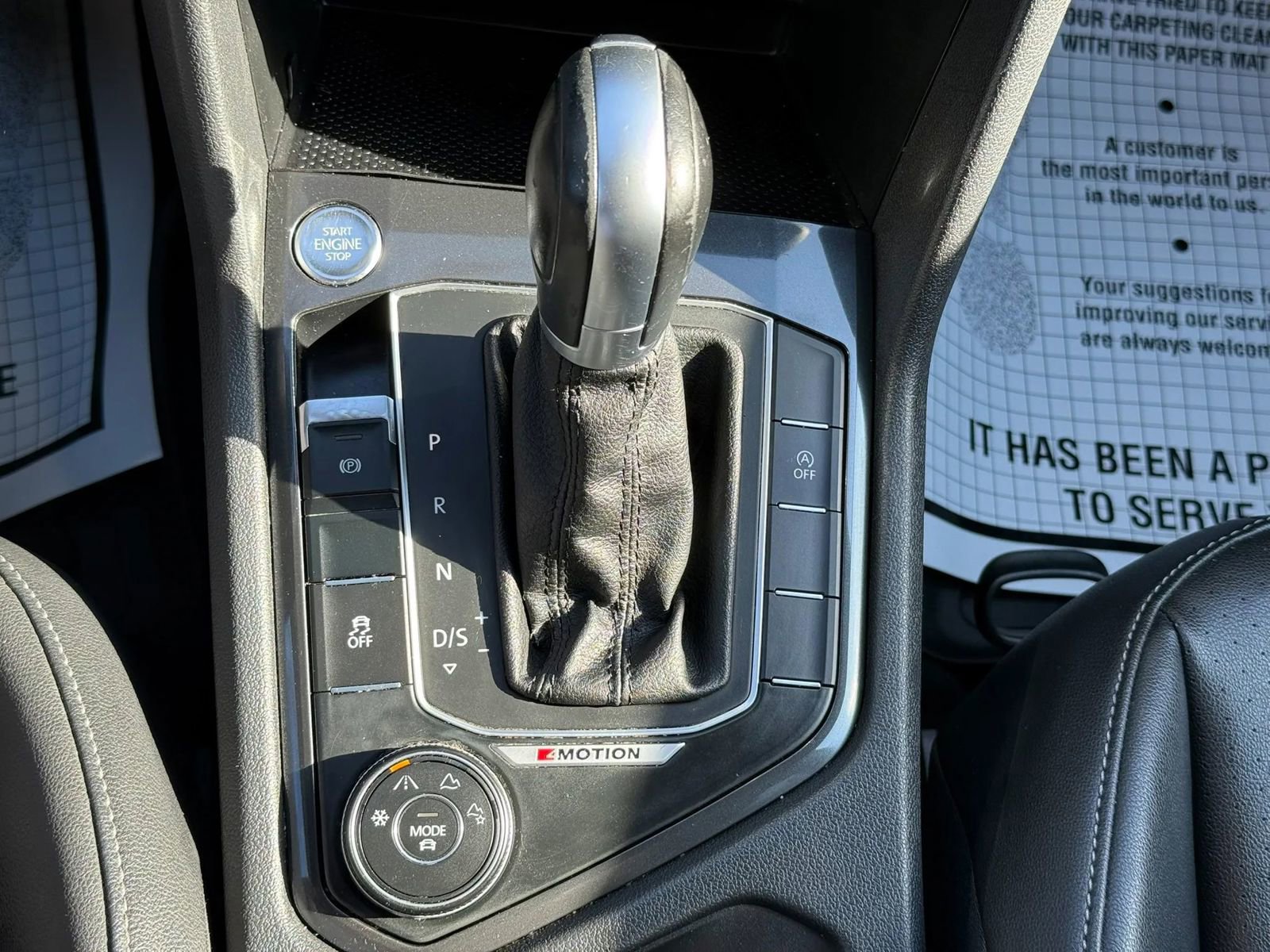 Used 2018 Volkswagen Tiguan SE image 37