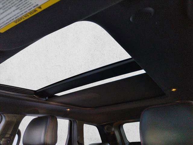 Used 2020 Jeep Grand Cherokee Trailhawk w/ Trailhawk Luxury Group image 16