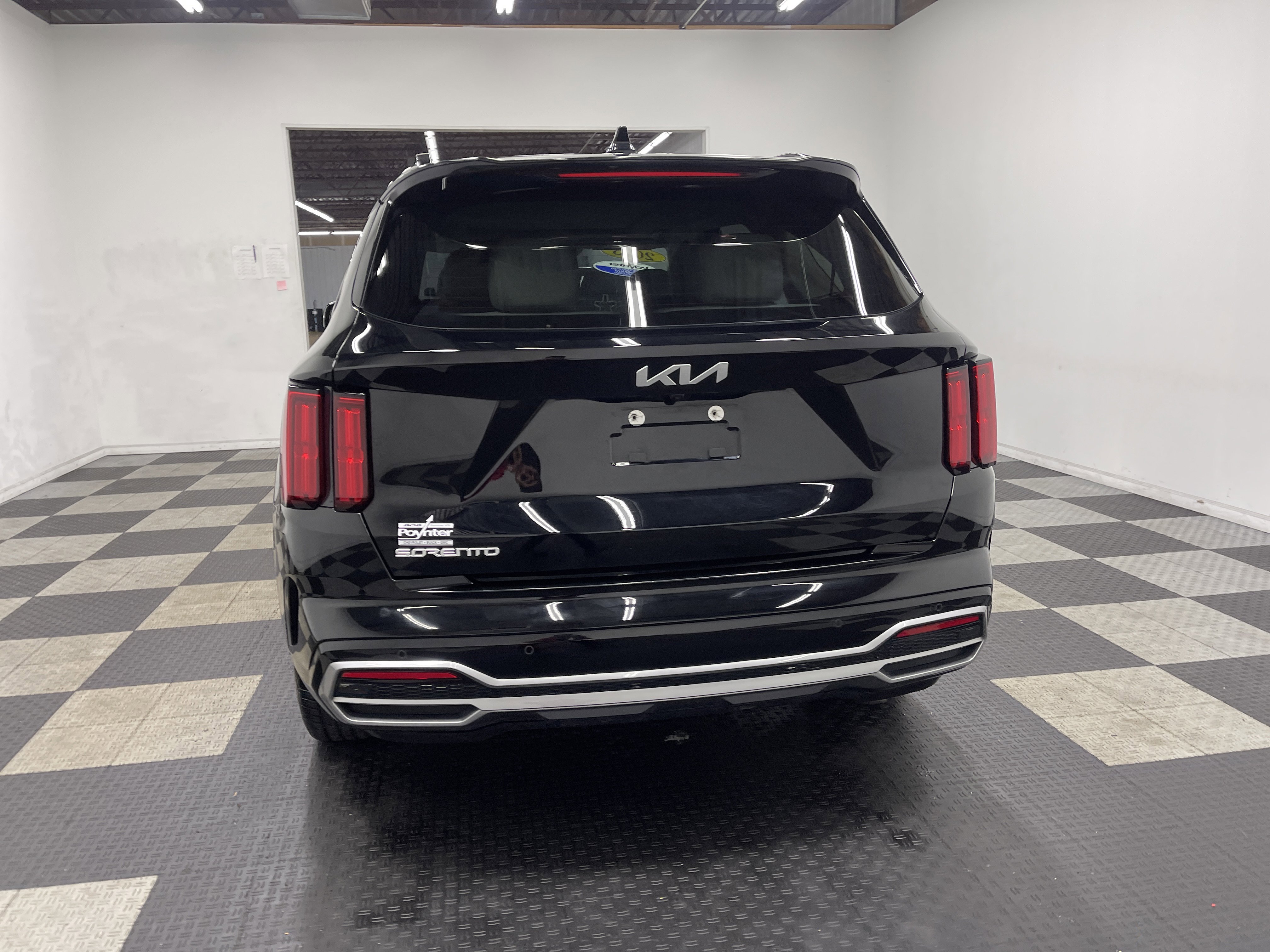 Used 2023 Kia Sorento SX image 3