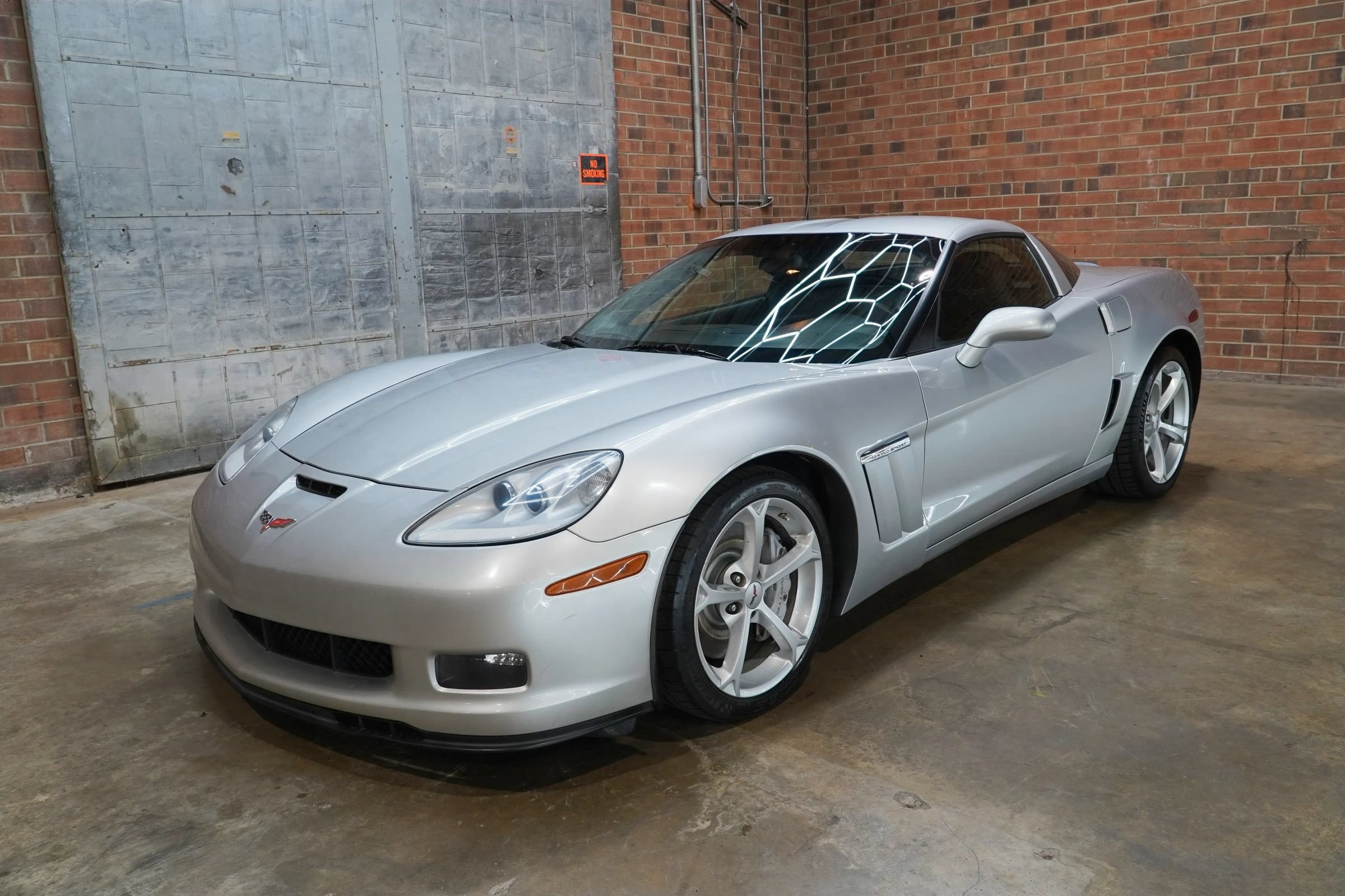 Used 2010 Chevrolet Corvette Grand Sport w/ Preferred Equipment Group RWD image 7