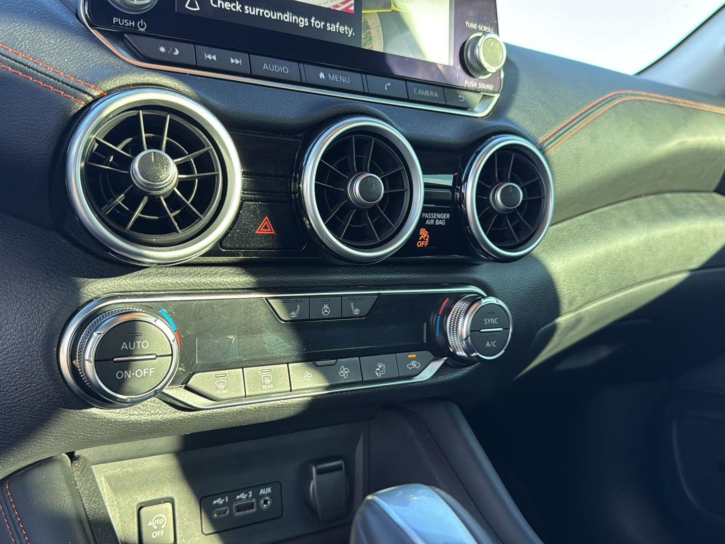 Used 2024 Nissan Sentra SR w/ SR Premium Package image 23