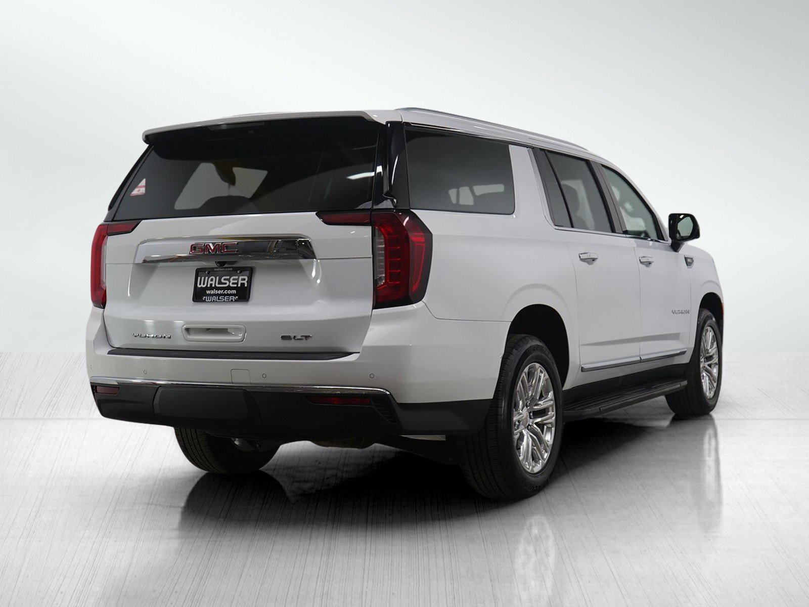 Used 2023 GMC Yukon XL SLT image 5