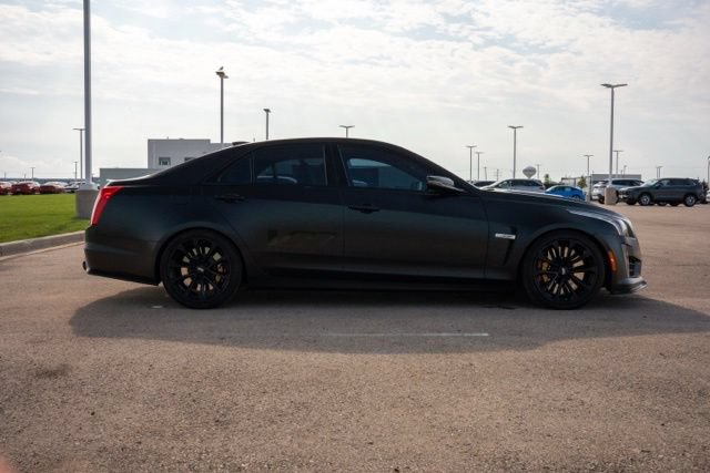 Used 2019 Cadillac CTS V w/ Luxury Package RWD image 8