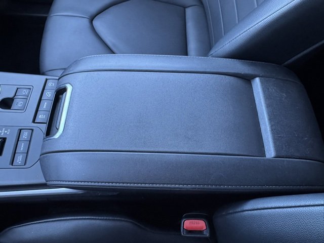 Certified 2020 Toyota Highlander XLE image 24