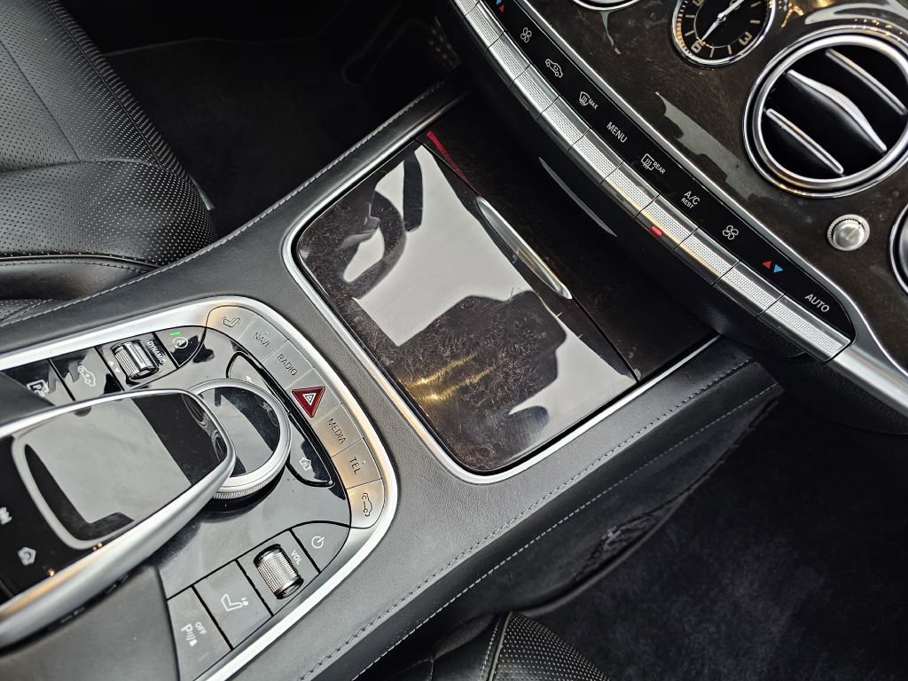 Used 2018 Mercedes-Benz S 560 Sedan image 21