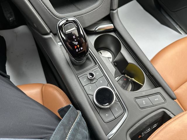 Used 2025 Cadillac XT5 Premium Luxury image 18