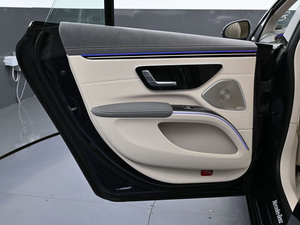 Used 2022 Mercedes-Benz EQS 450+ Sedan image 43