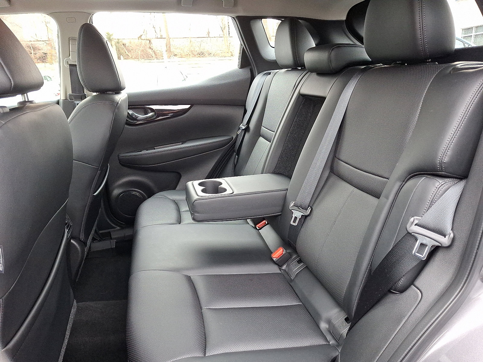 Used 2022 Nissan Rogue Sport SL w/ Premium Package image 8