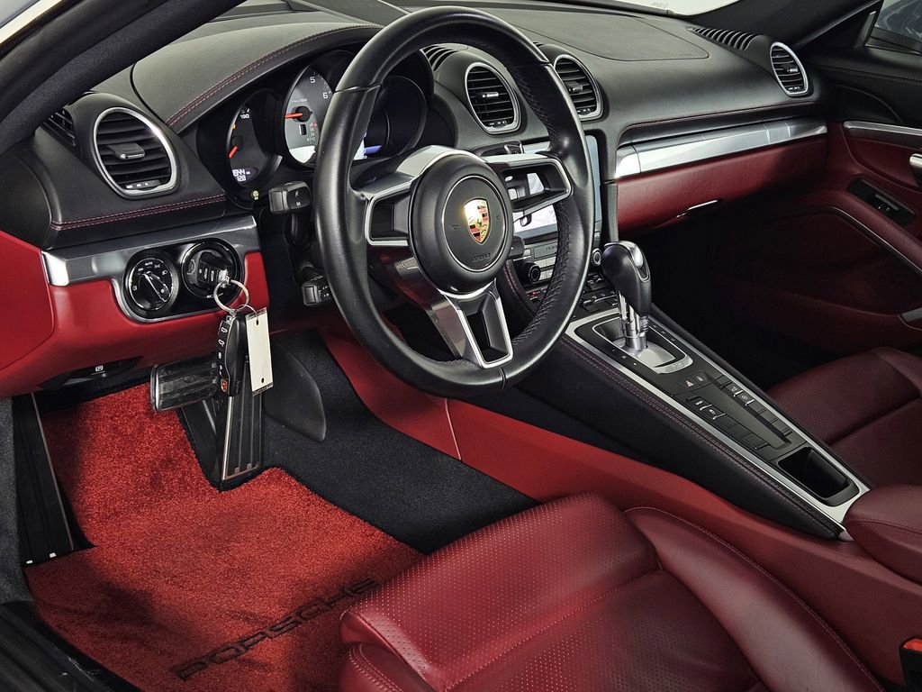 Used 2017 Porsche 718 Cayman S RWD image 10