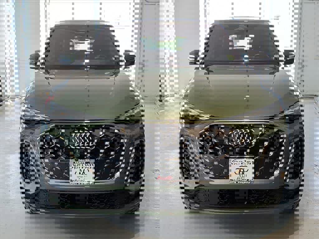 Certified 2025 Audi Q5 Premium Plus w/ Premium Plus image 2