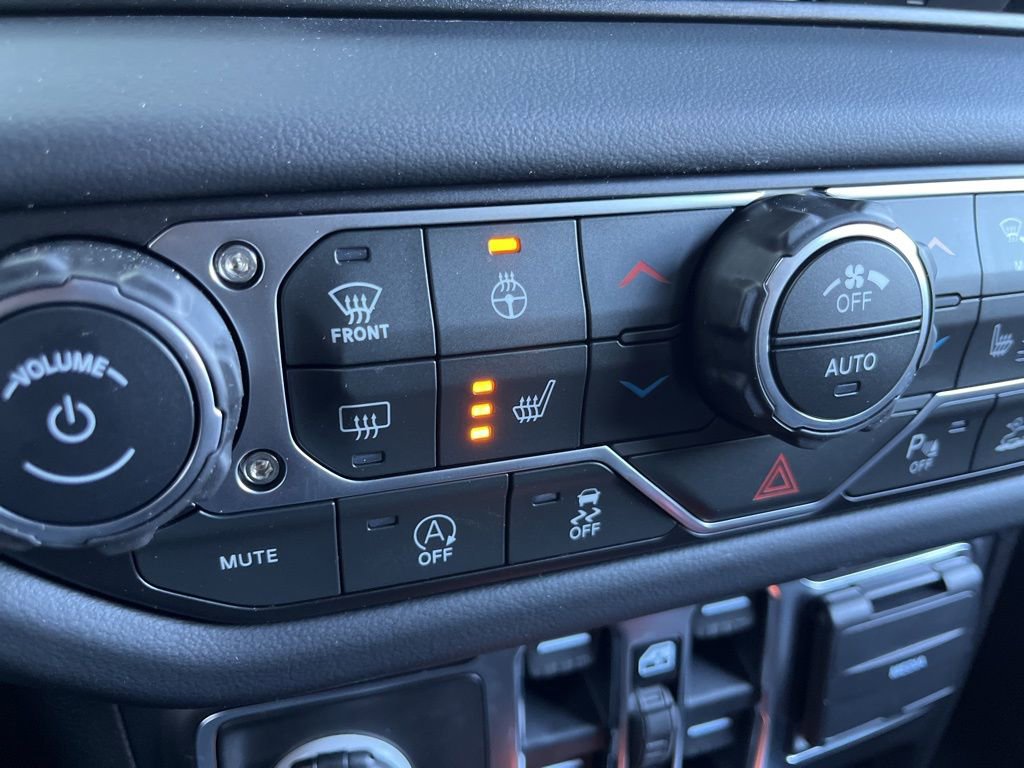 New 2026 Jeep Wrangler Sahara image 4