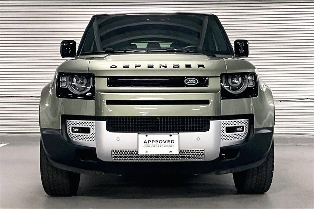 Used 2025 Land Rover Defender 130 S image 2