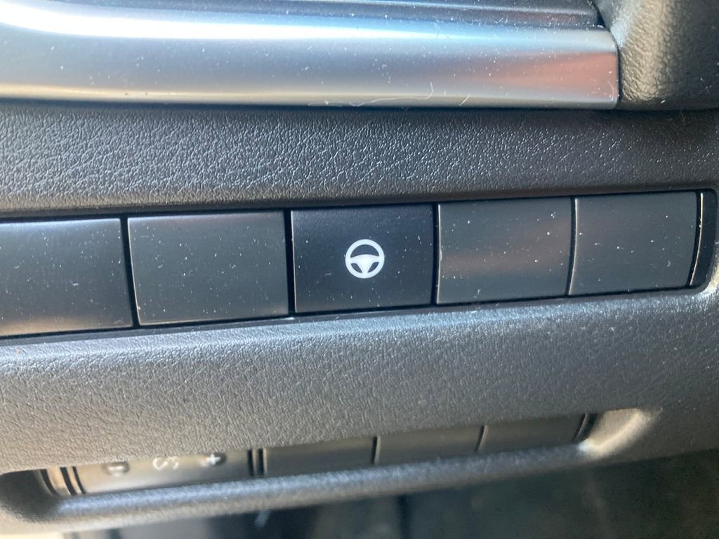 Used 2021 Nissan Rogue SV image 35