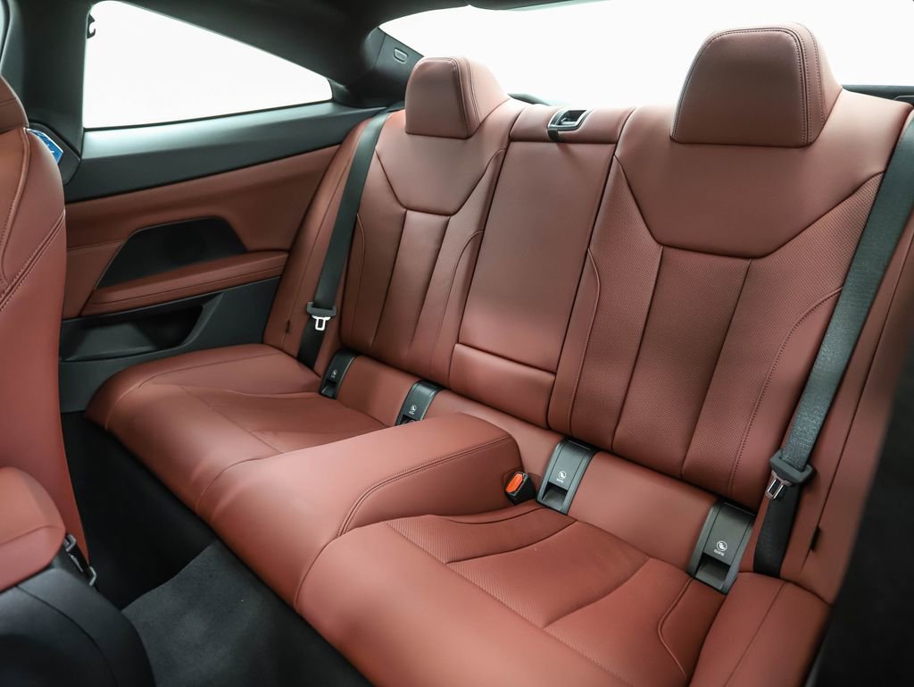 Used 2025 BMW 430i xDrive Coupe w/ Premium Package image 18