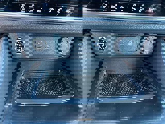 Used 2022 Nissan Rogue SV image 14