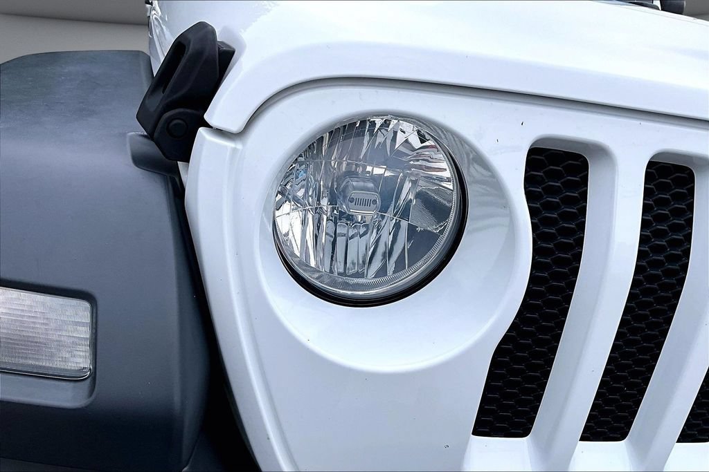 Used 2018 Jeep Wrangler Unlimited Sport S AWD/4WD image 32
