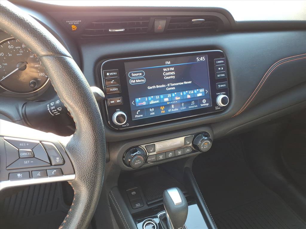 Used 2023 Nissan Kicks SR w/ SR Premium Package FWD image 26