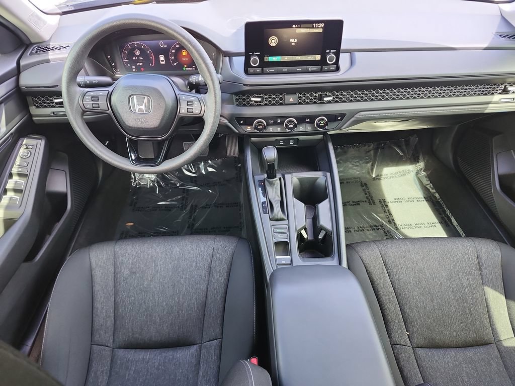 Used 2025 Honda Accord SE image 18