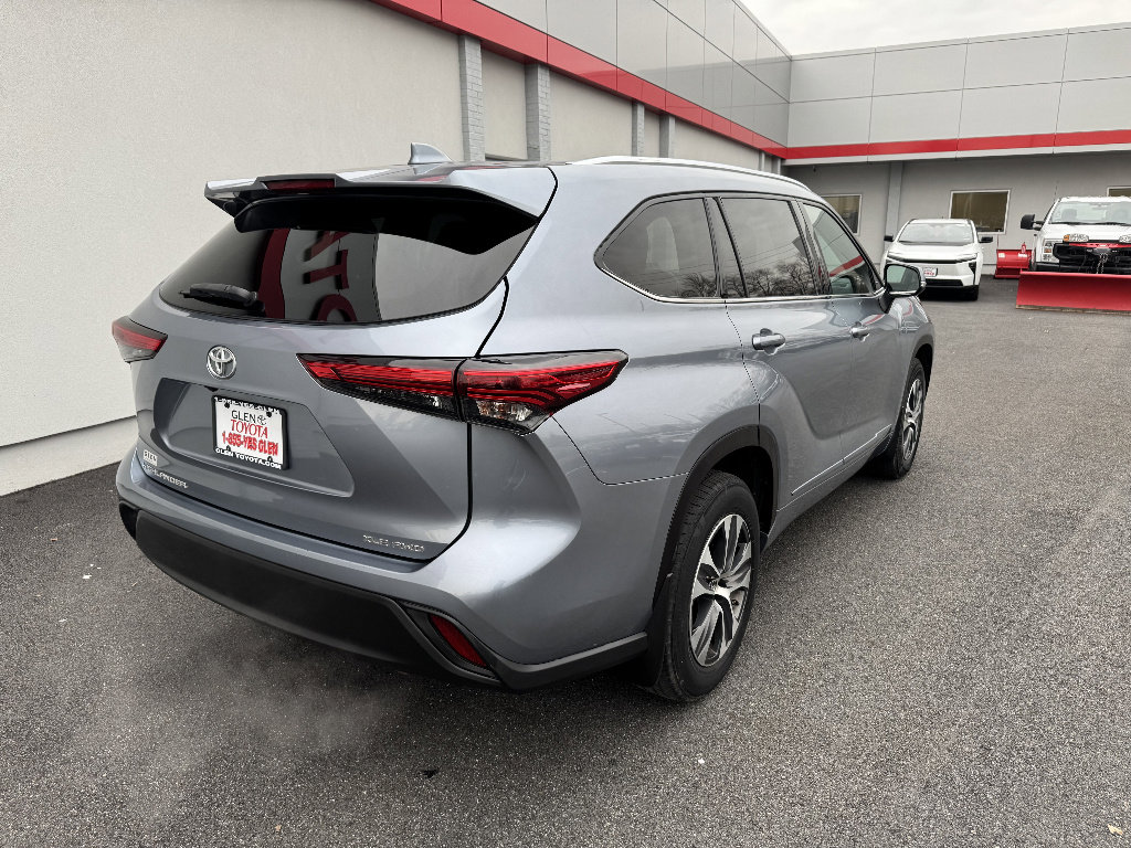 Used 2020 Toyota Highlander XLE image 5