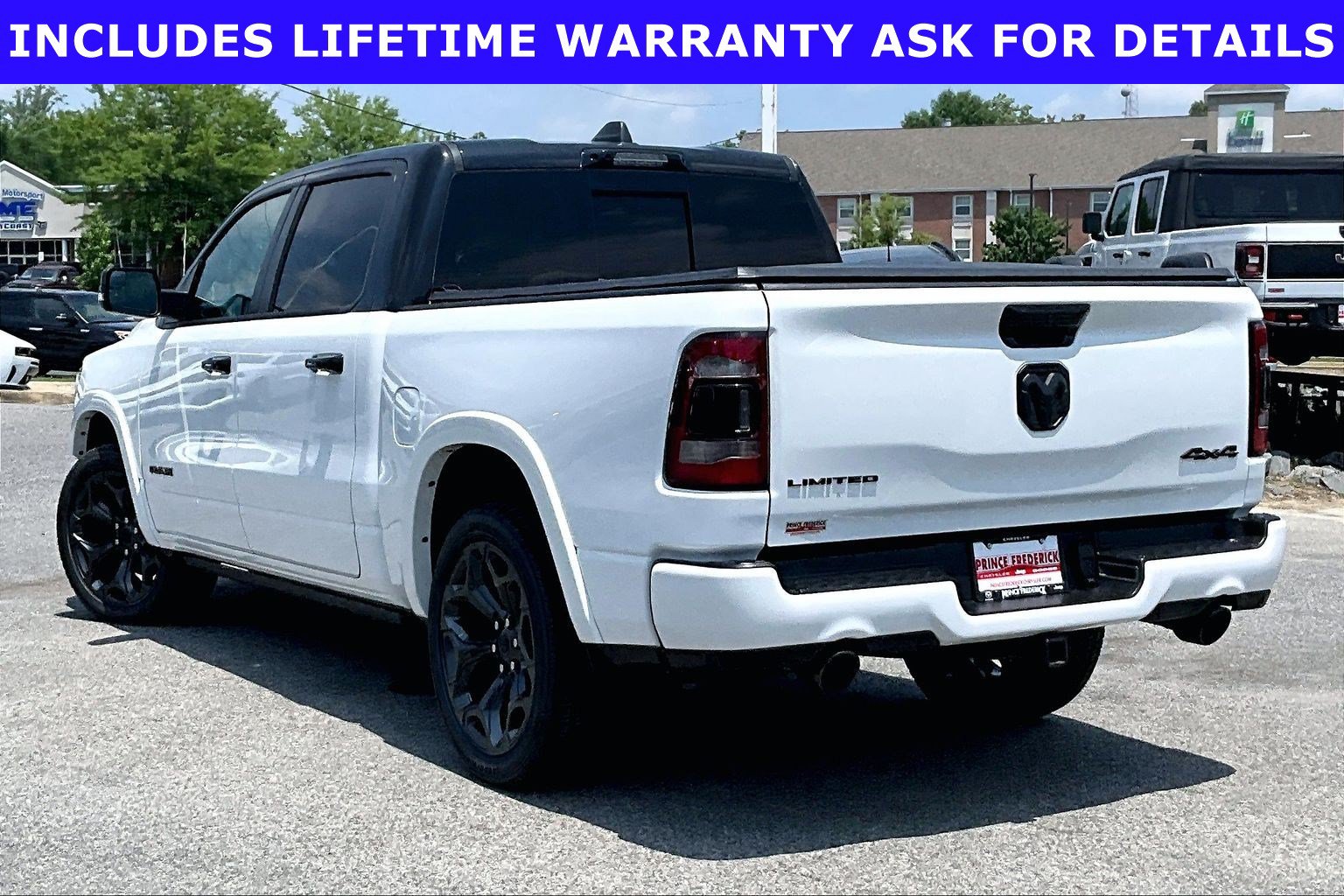 Used 2024 RAM 1500 Limited AWD/4WD image 9