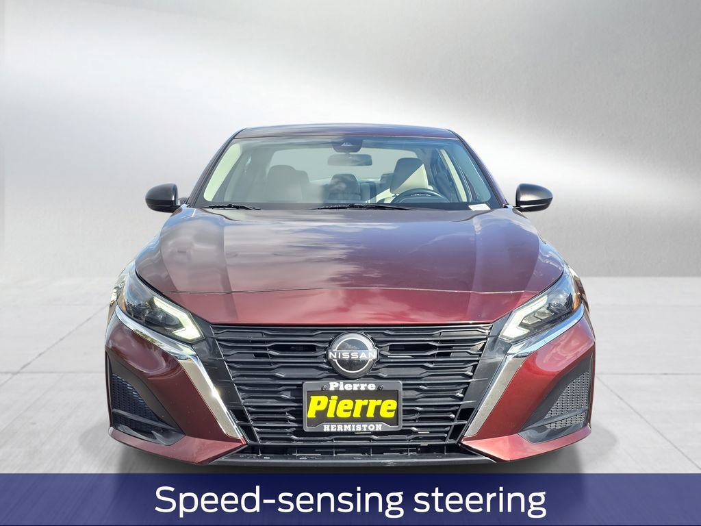 Used 2024 Nissan Altima 2.5 SV FWD image 7